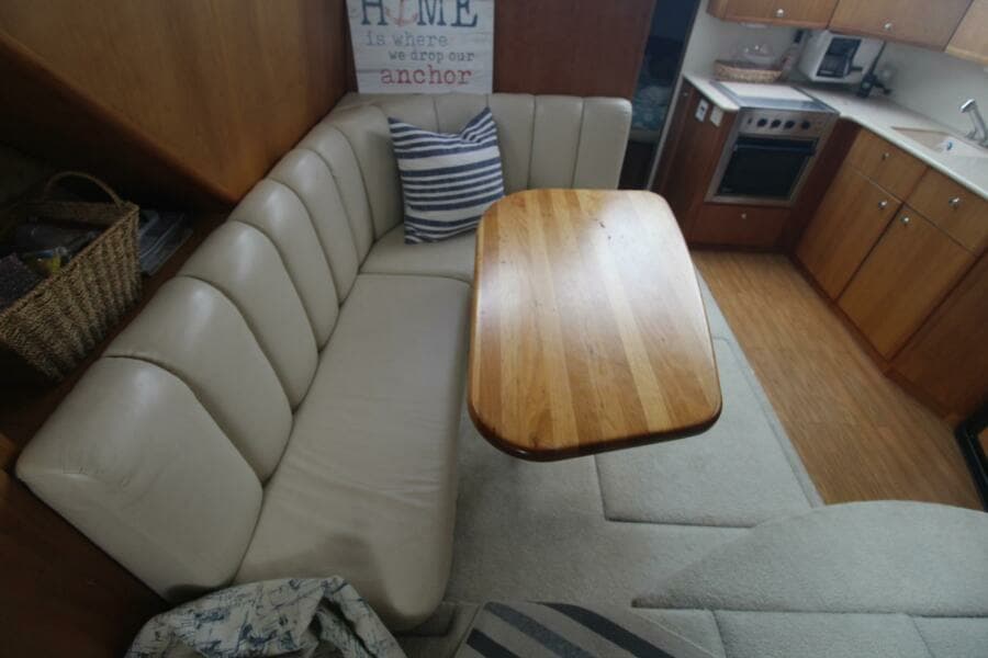 2000 Silverton 392 Aft Cabin