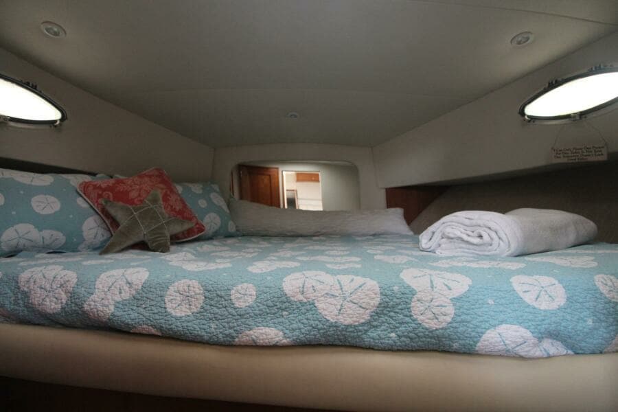 2000 Silverton 392 Aft Cabin