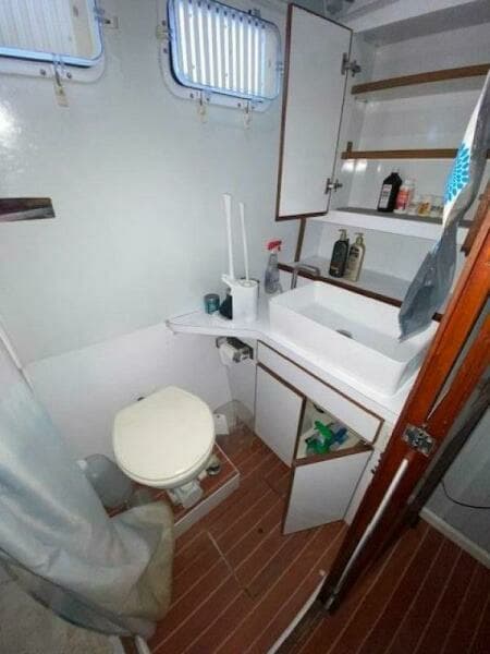 1976 Marine Management 