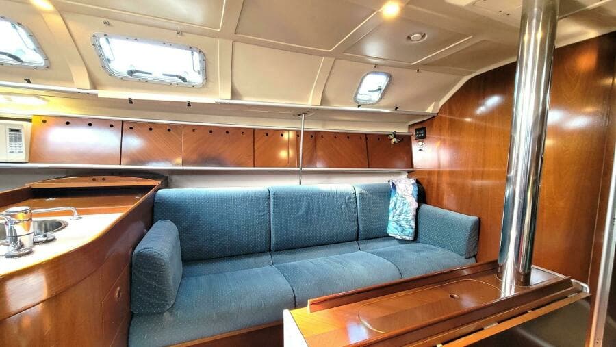 1993 Beneteau First 38.5