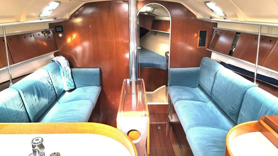 1993 Beneteau First 38.5