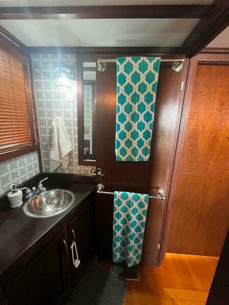 1987 Custom Pilothouse
