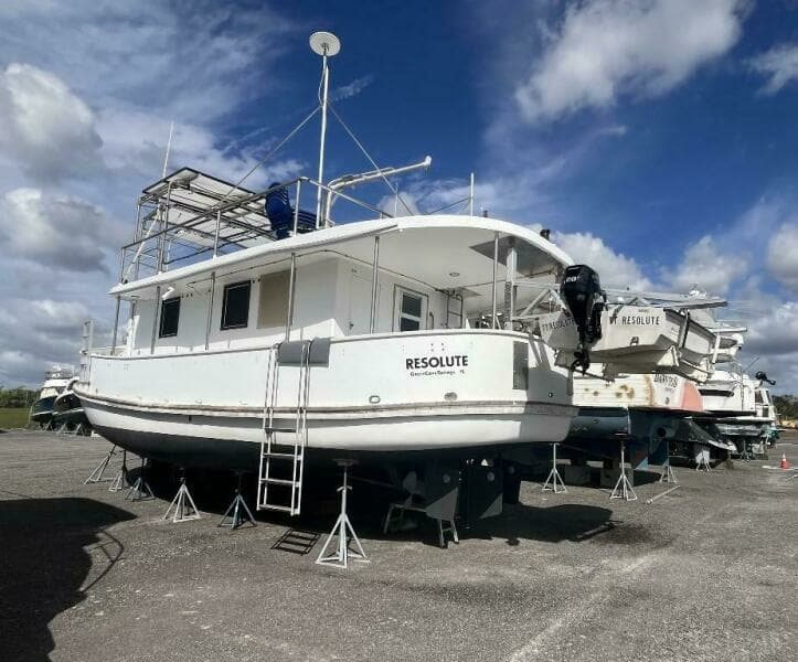 1987 Custom Pilothouse