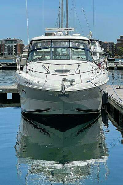 2011 Sea Ray 390 Sundancer