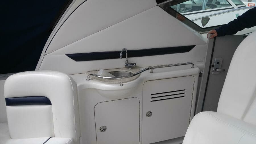 2011 Sea Ray 390 Sundancer