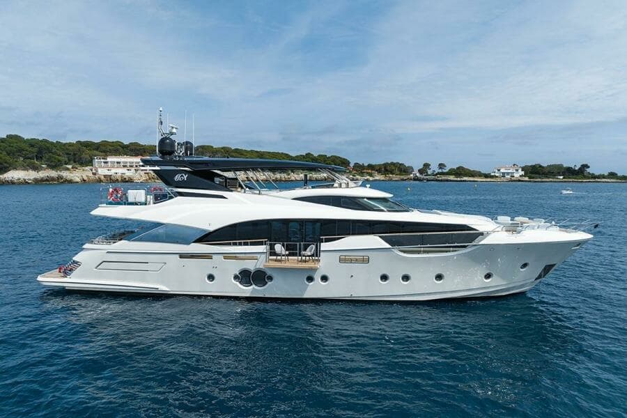 2021 Monte Carlo Yachts MCY 96