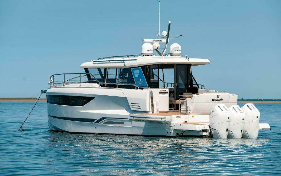 Wellcraft 44 Explorer