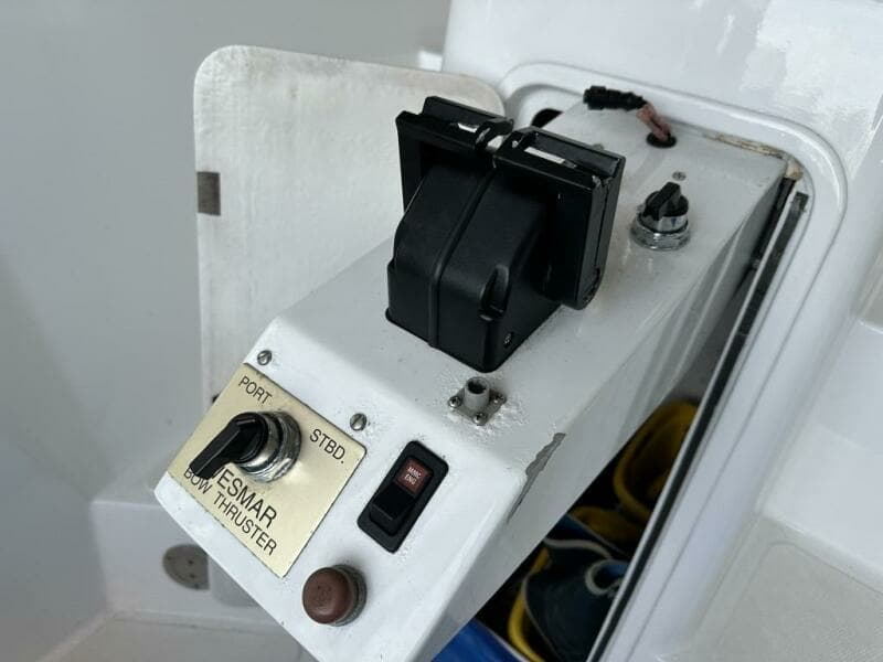 1993 West Bay Pilothouse