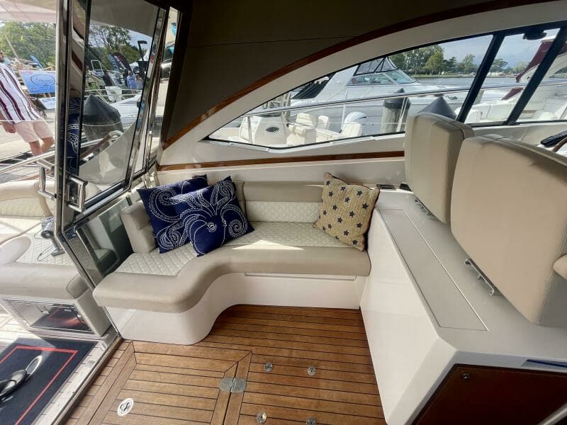 2017 Chris-Craft Commander 42