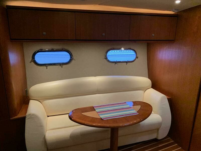 2007 Tiara Yachts 390 Sovran