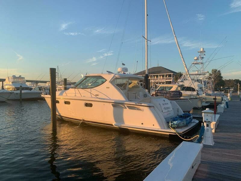 2007 Tiara Yachts 390 Sovran