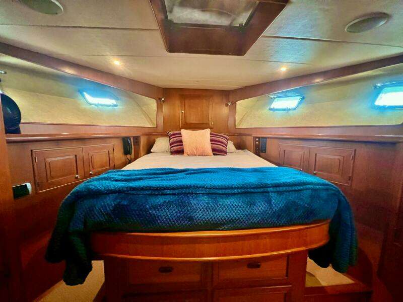 2000 Grand Alaskan 60 Pilothouse