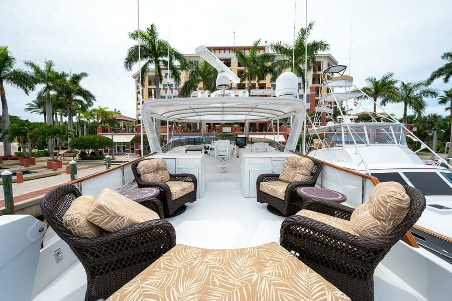 1986 Tollycraft Pilothouse