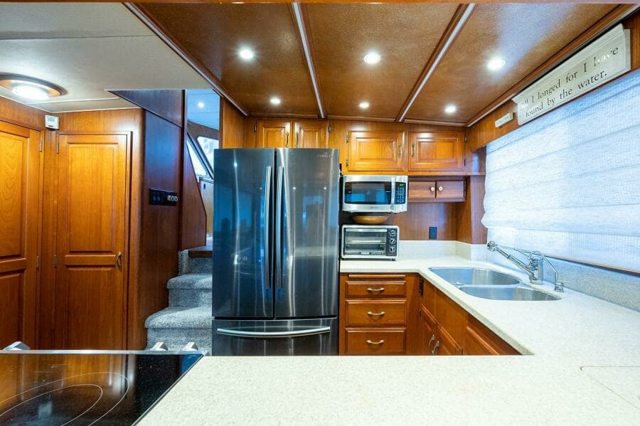 1986 Tollycraft Pilothouse