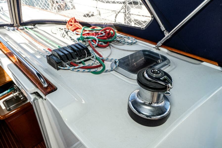 2001 Jeanneau 43 Sun Odessey