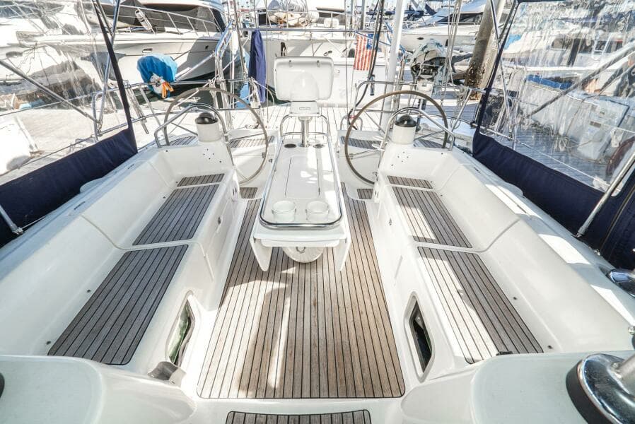 2001 Jeanneau 43 Sun Odessey