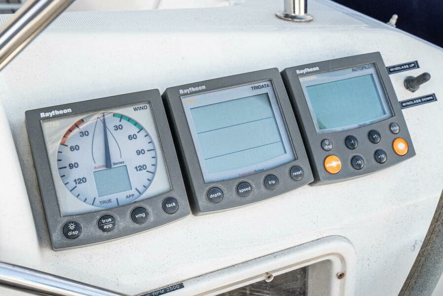 2001 Jeanneau 43 Sun Odessey