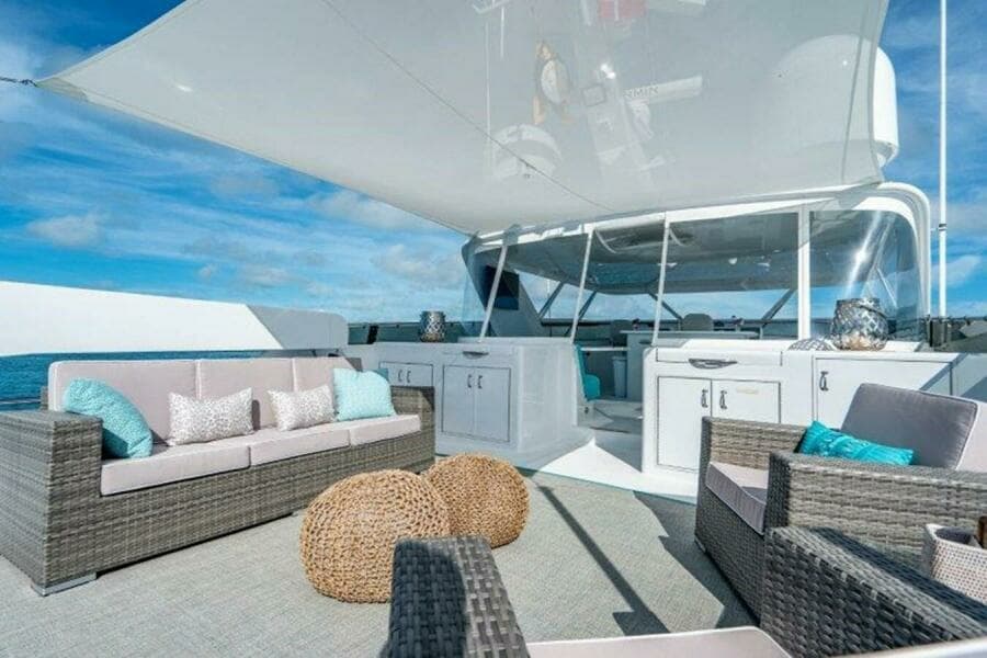 Sun Deck Flybridge Seating