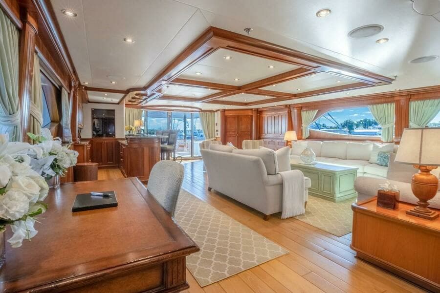 Bridge Deck Skylounge