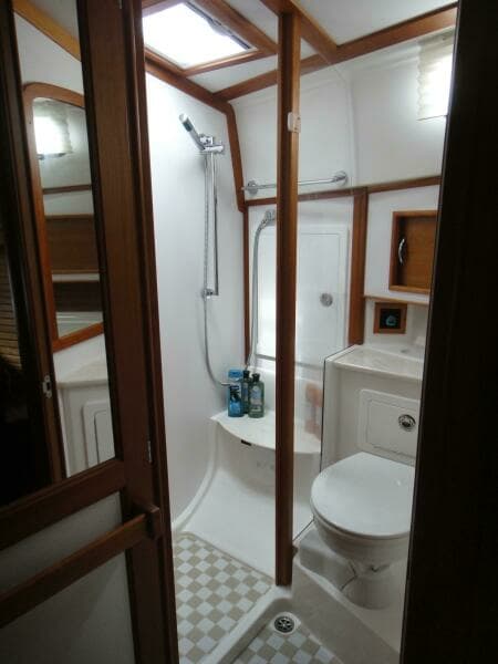 2018 Sabre 48 Salon Express