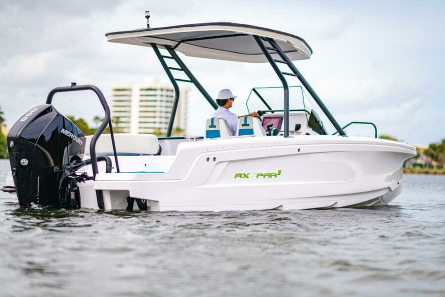 2022 Axopar 22 Spyder X Jobe Revolve