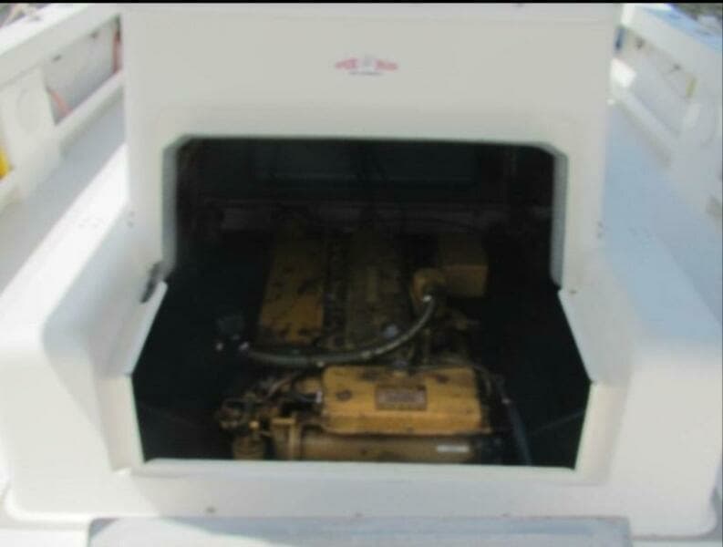 1997 Island Hopper Center Console w/Cuddy Cabin