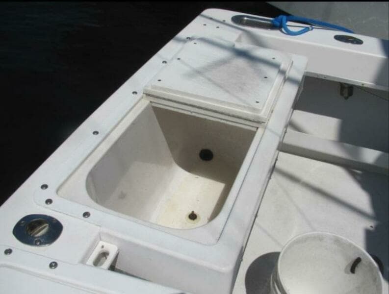 1997 Island Hopper Center Console w/Cuddy Cabin