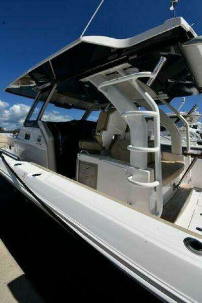 2019 Pursuit S 408 Sport