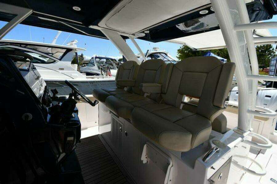 2019 Pursuit S 408 Sport