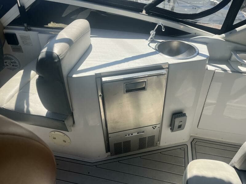 2001 Carver 396 Motor Yacht