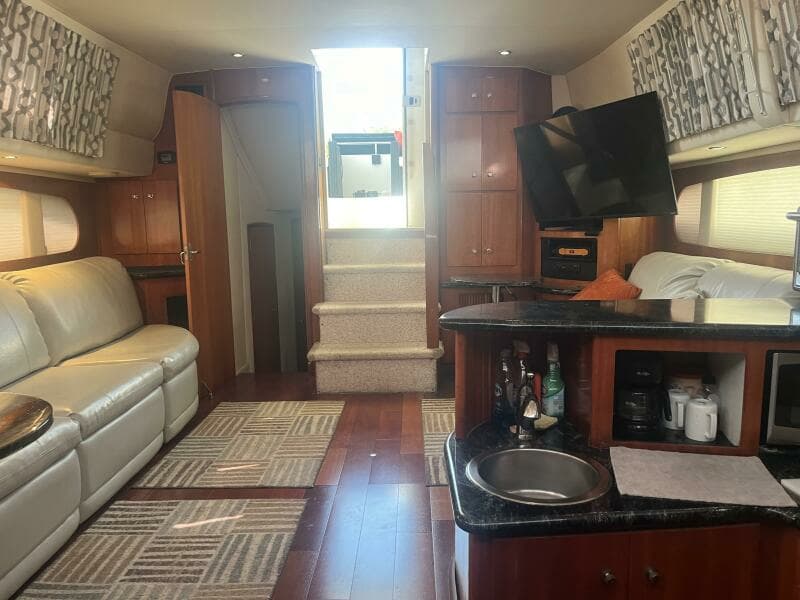 2001 Carver 396 Motor Yacht