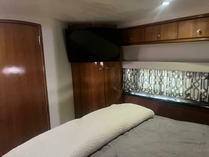 2001 Carver 396 Motor Yacht