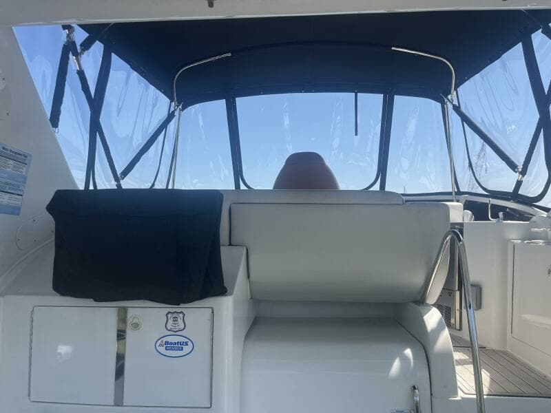 2001 Carver 396 Motor Yacht