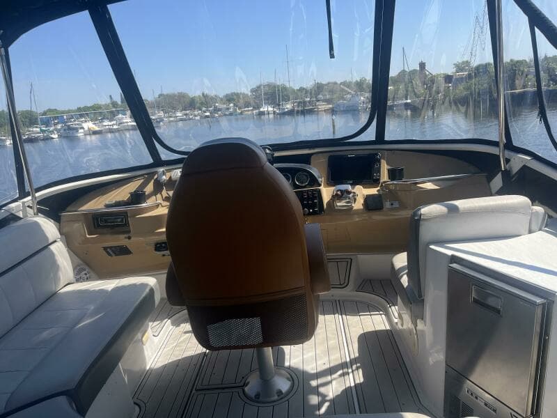 2001 Carver 396 Motor Yacht