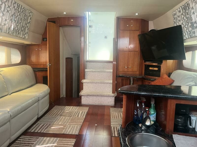 2001 Carver 396 Motor Yacht