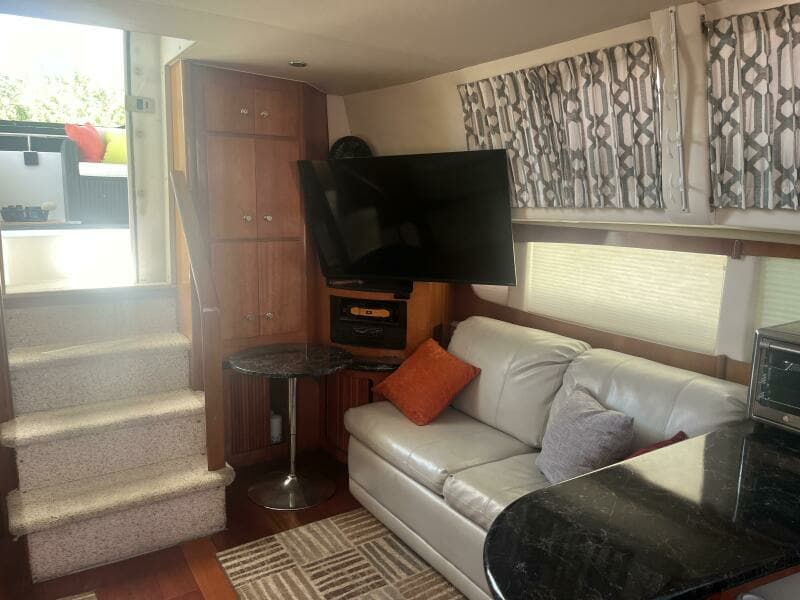 2001 Carver 396 Motor Yacht