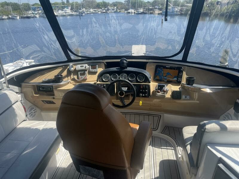 2001 Carver 396 Motor Yacht