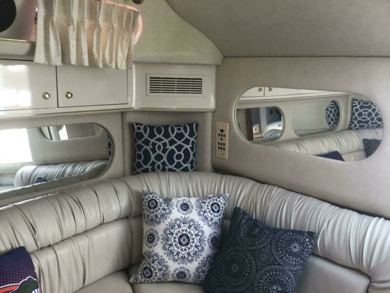 1997 Sea Ray 370 Express