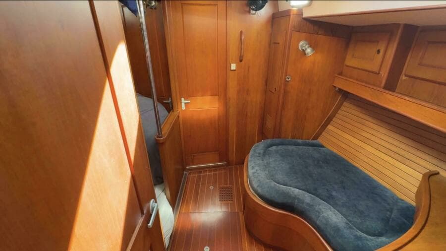 1984 Camper & Nicholsons 58