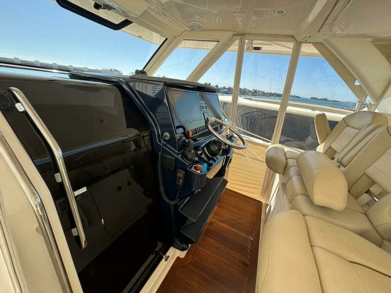 2017 Pursuit S 408 Sport