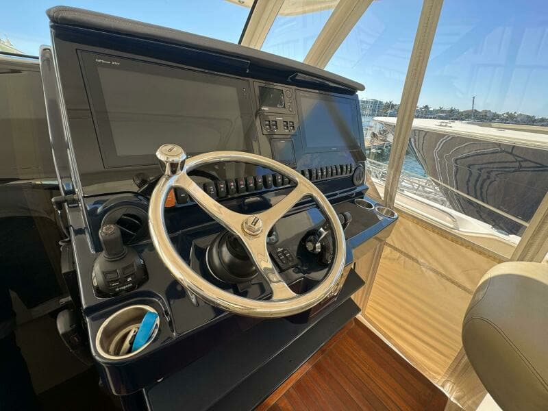 2017 Pursuit S 408 Sport