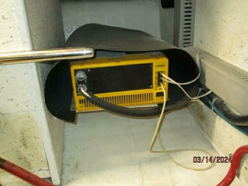 48' Camargue inverter2