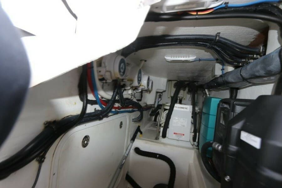 2019 Intrepid 475 Sport Yacht