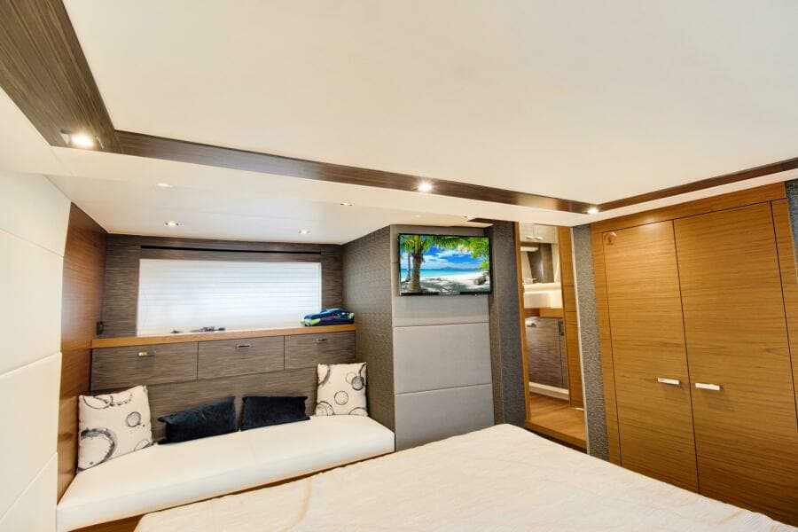 2019 Tiara Yachts 53 Coupe