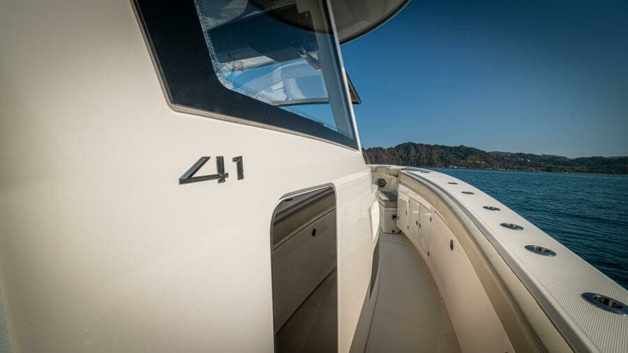 2021 41 Solace Center Console - La Otra Vida