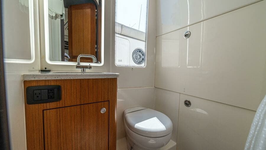 2021 41 Solace Center Console - La Otra Vida