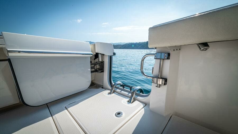 2021 Solace 41 Center Console