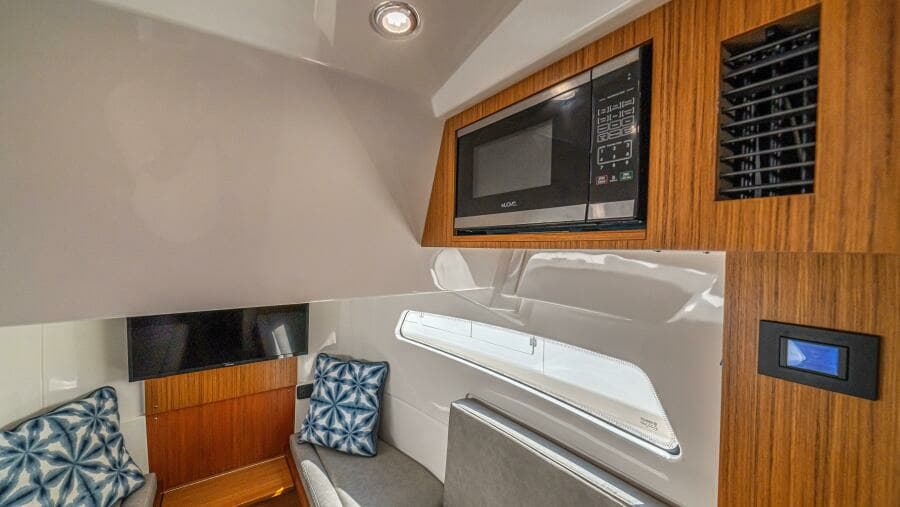 2021 41 Solace Center Console - La Otra Vida