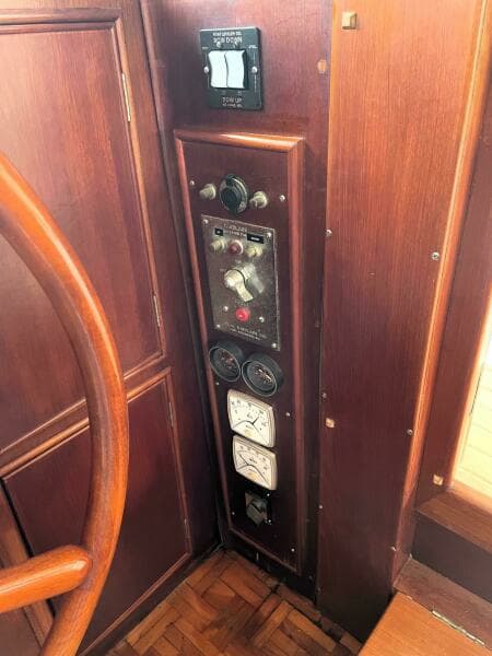 1990 Grand Banks 42 Classic