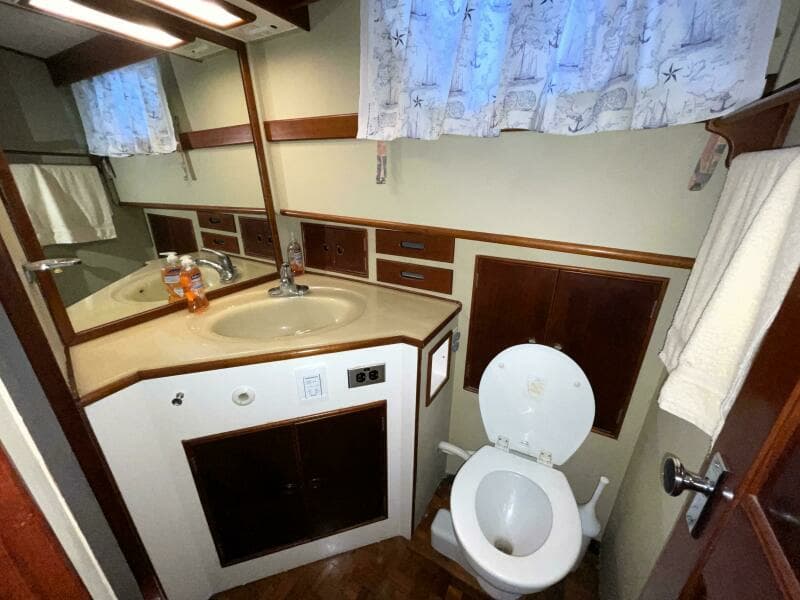 1990 Grand Banks 42 Classic